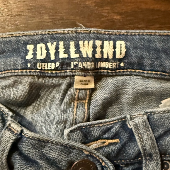 Idyllwind Women's Classic Blue Straight Leg Jeans - Picture 2 of 5